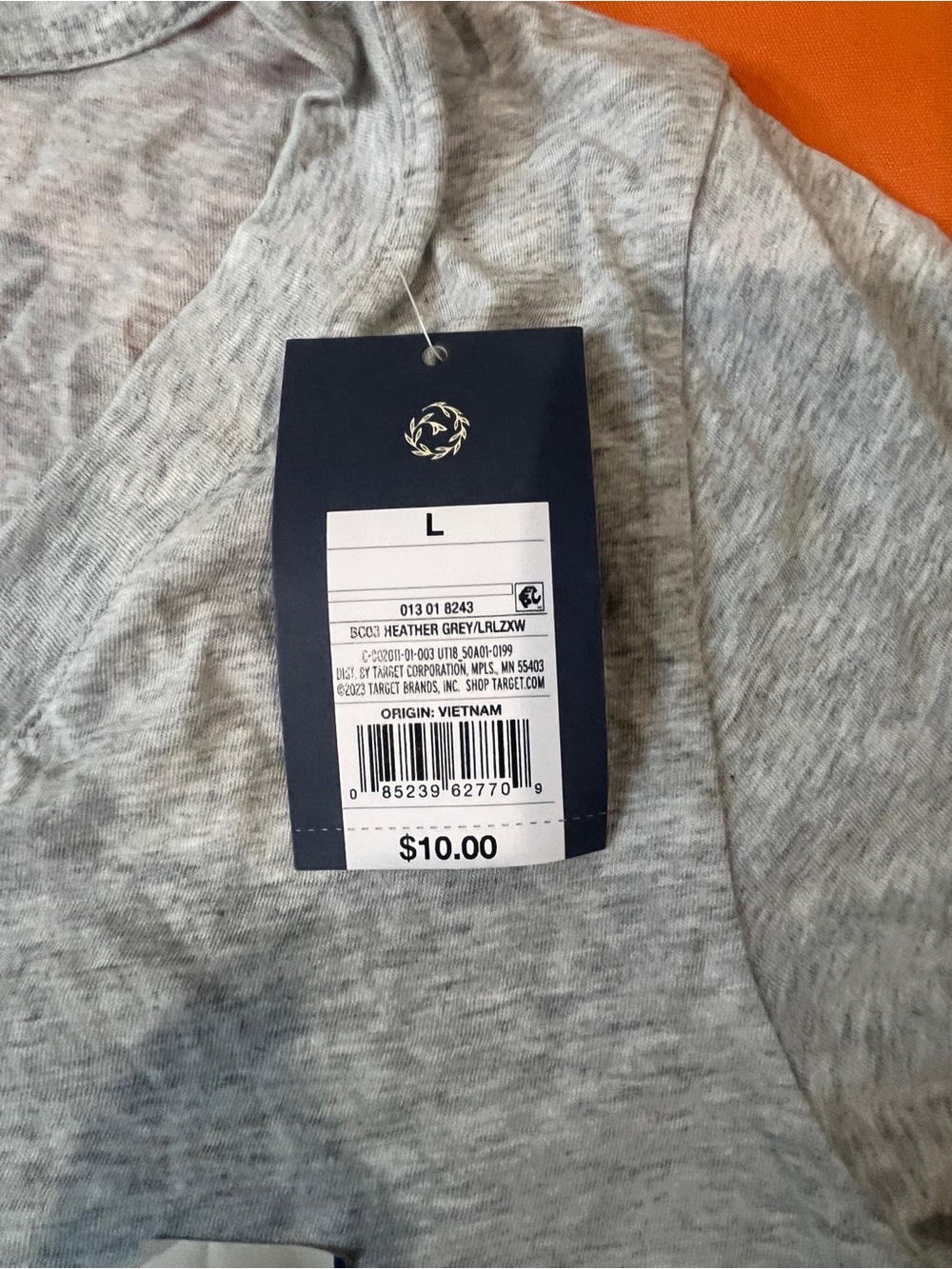 Universal Thread Heather Gray V-Neck Short Sleeve Tee - Picture 5 of 7